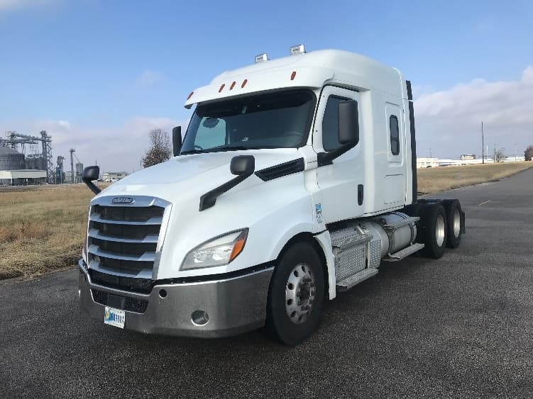 2020 Freightliner Cascadia — photo 3