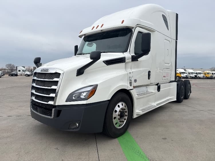2020 Freightliner Cascadia — photo 3