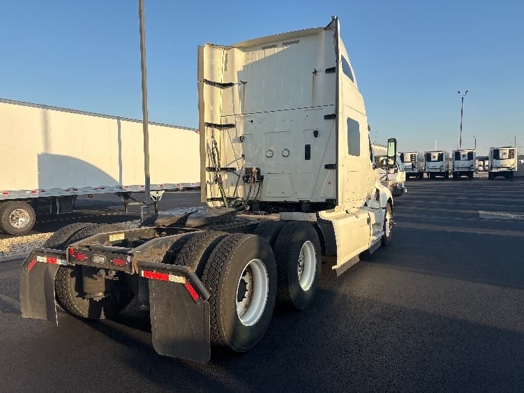 2020 International LT — photo 7