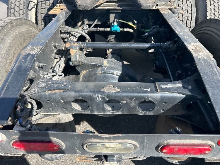 2020 International LT — photo 6