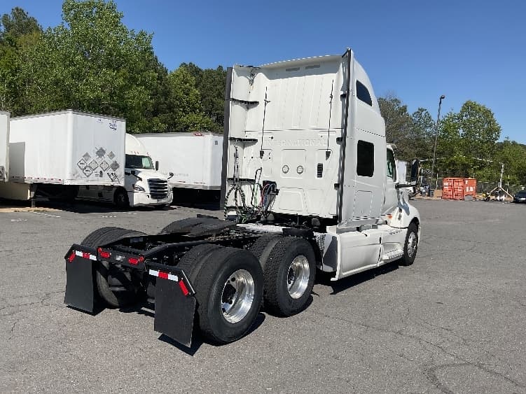 2020 International LT — photo 7