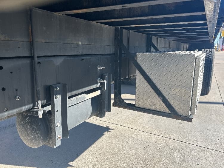 2020 Hino 268 — photo 5