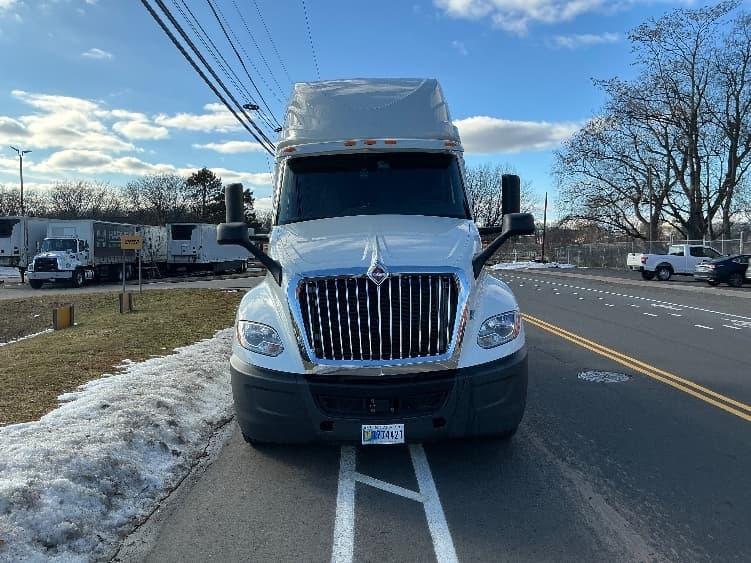 2020 International LT — photo 2