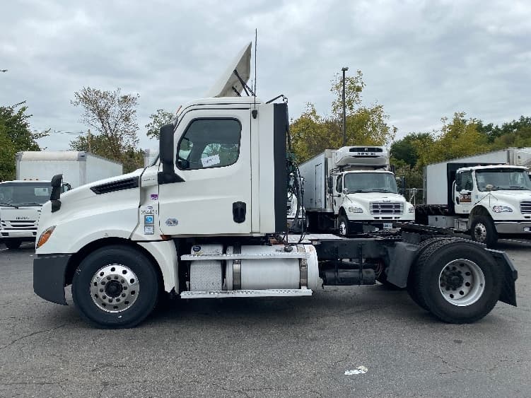 2020 Freightliner Cascadia — photo 4