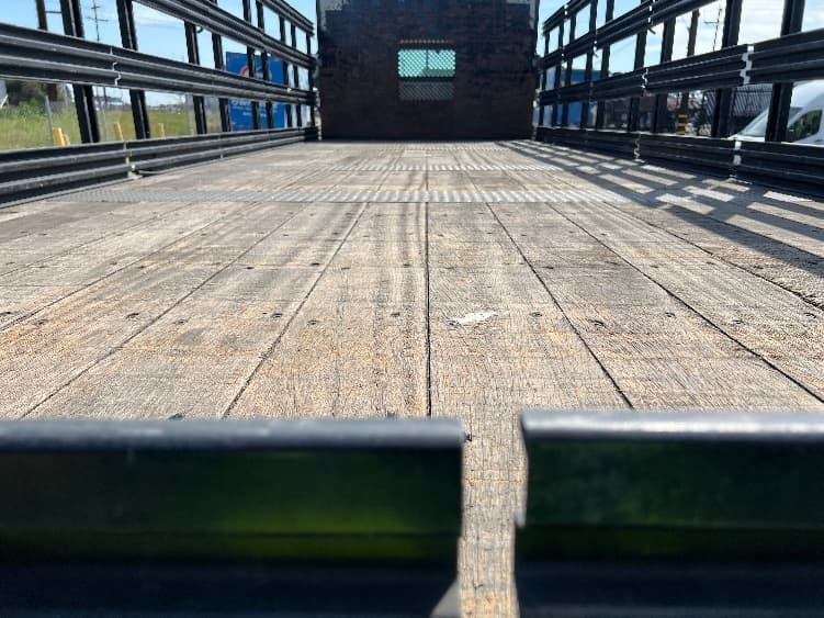 2021 Freightliner M2 106 — photo 8