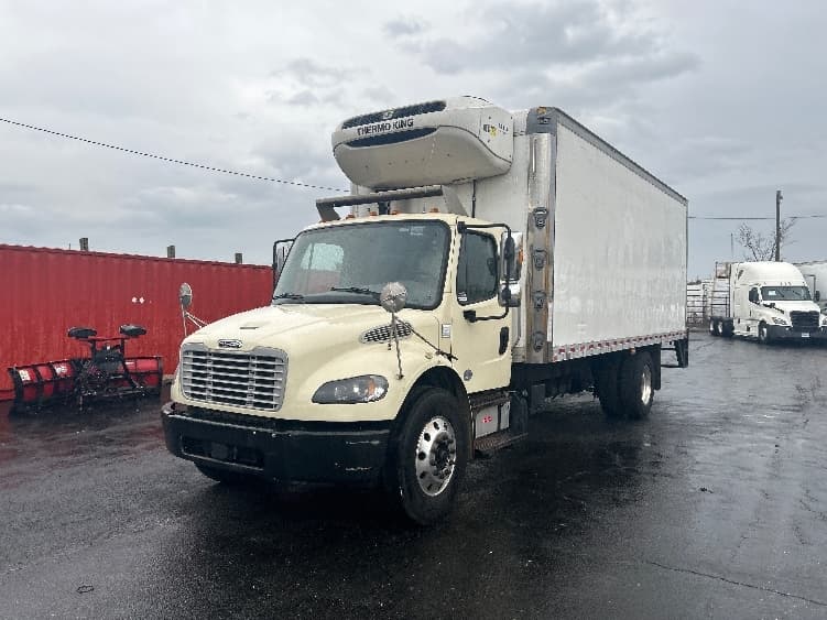 2020 Freightliner M2 106 — photo 3