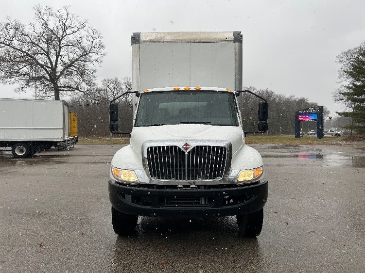 2020 International MV — photo 2