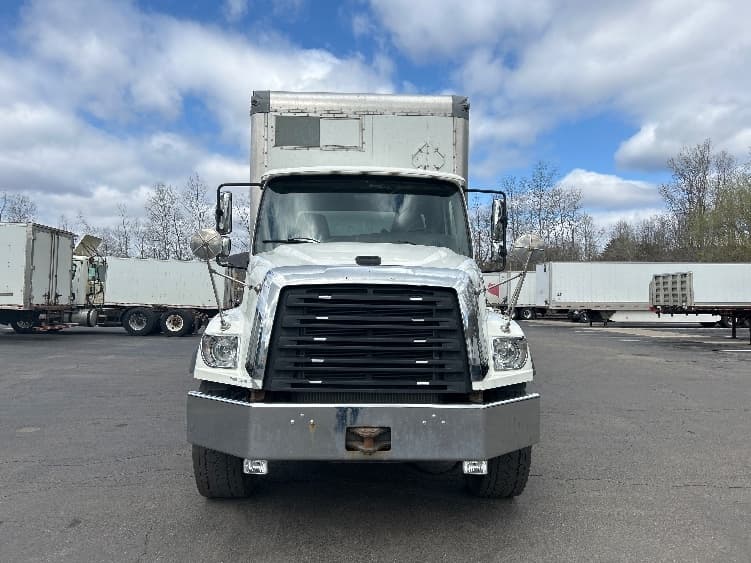 2020 Freightliner 114SD — photo 2
