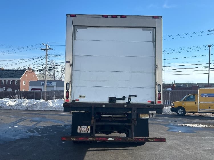 2020 Hino 268 — photo 7