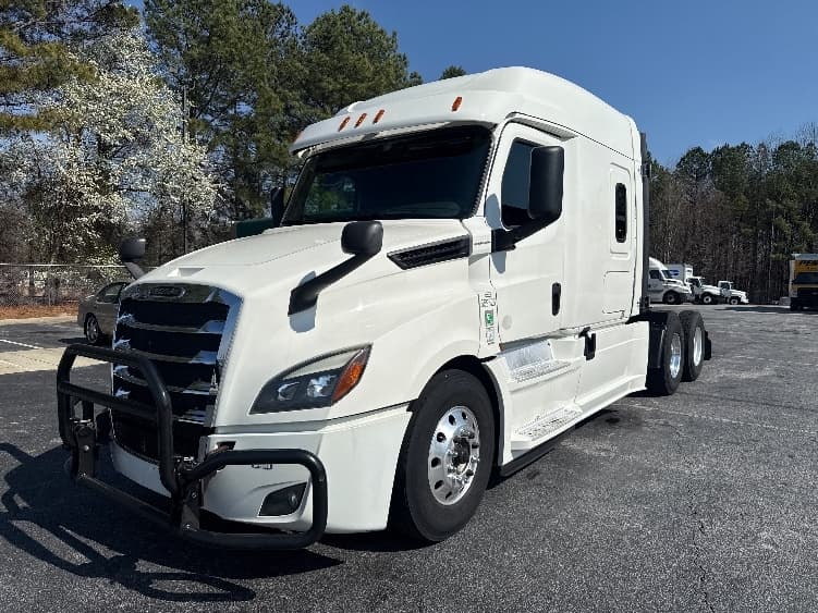 2020 Freightliner Cascadia — photo 3