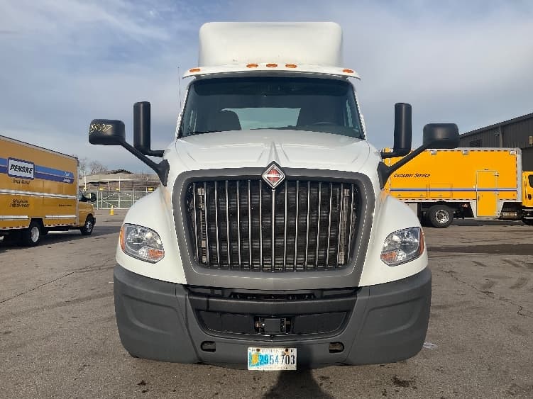 2020 International LT — photo 2