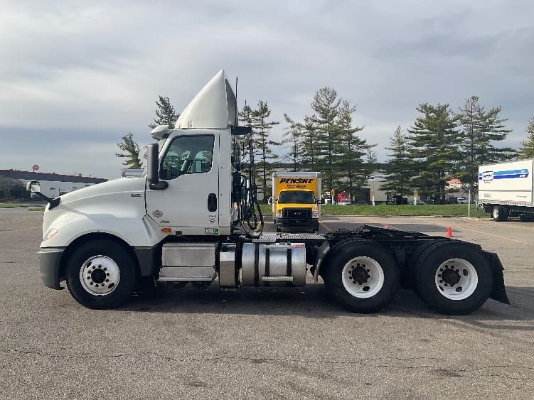 2020 International LT — photo 4