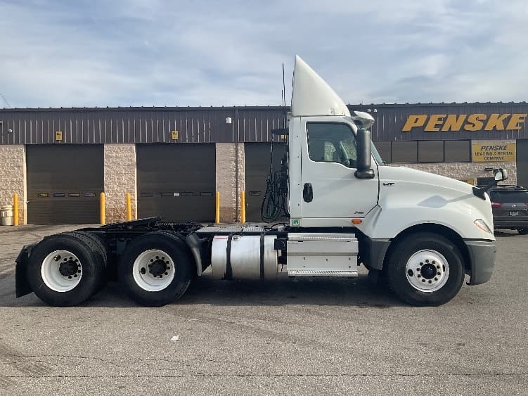 2020 International LT — photo 8