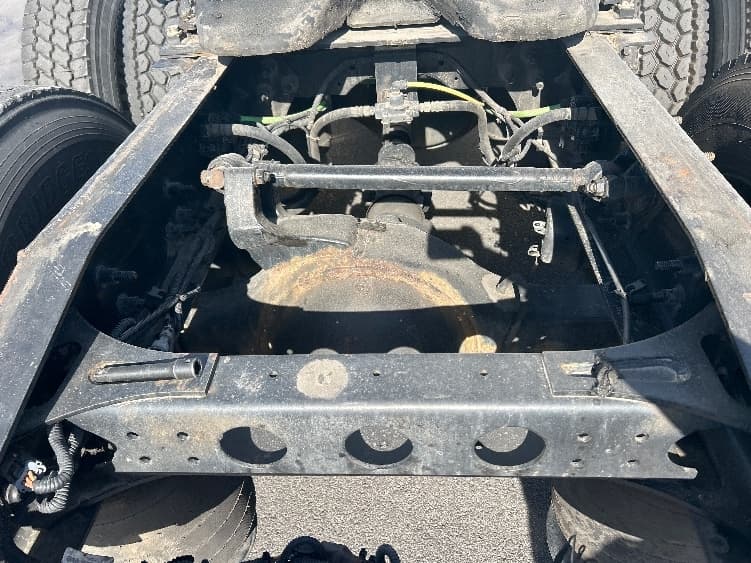 2020 International LT — photo 6