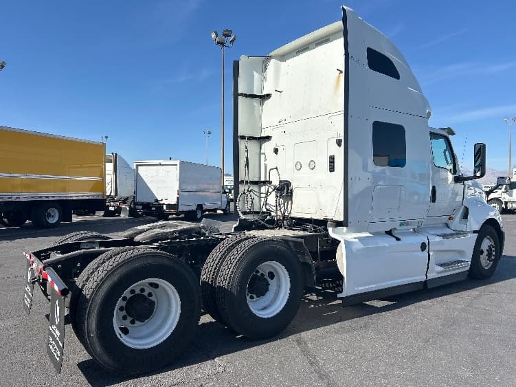 2020 International LT — photo 7