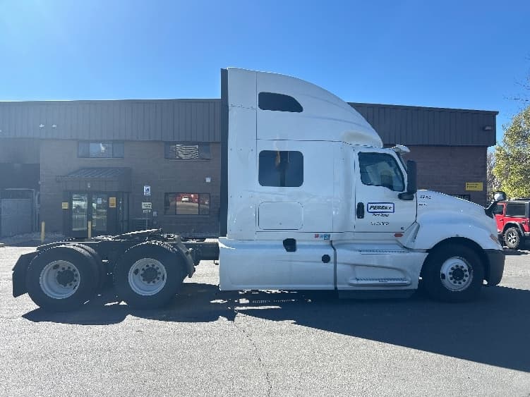 2020 International LT — photo 8