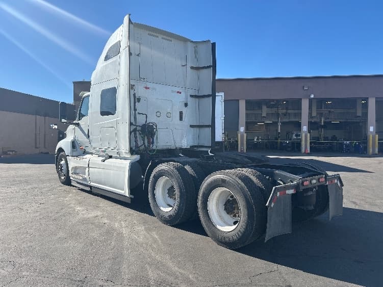 2020 International LT — photo 5