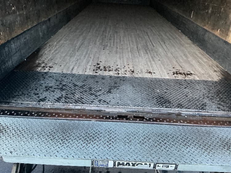 2021 Freightliner M2 106 — photo 10