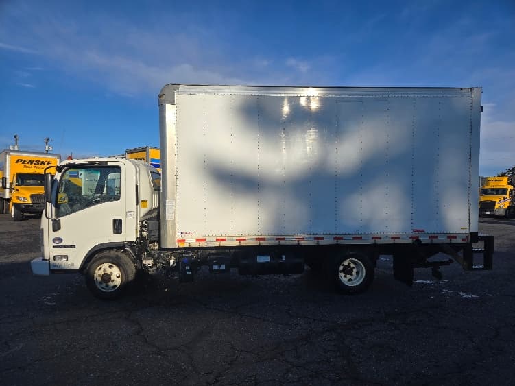 2021 Isuzu NPR — photo 4