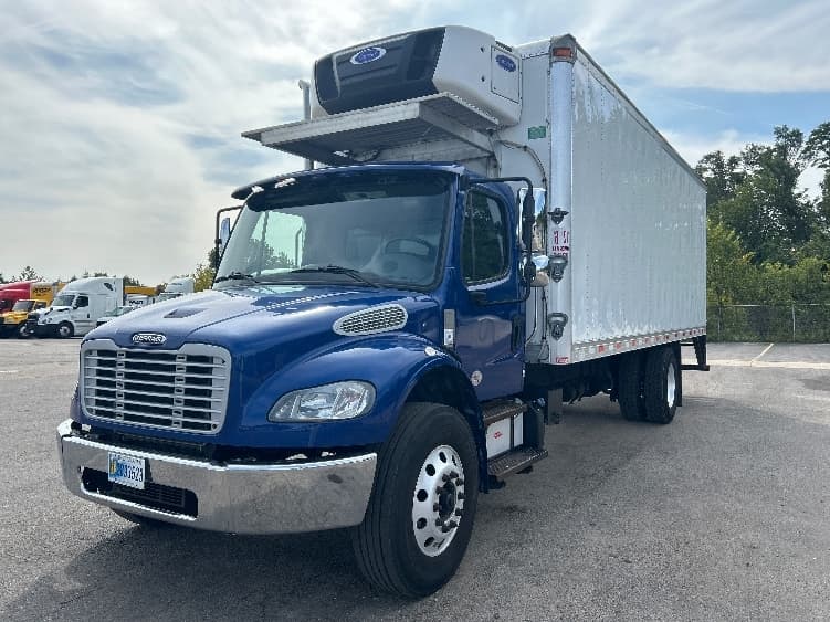 2020 Freightliner M2 106 — photo 3