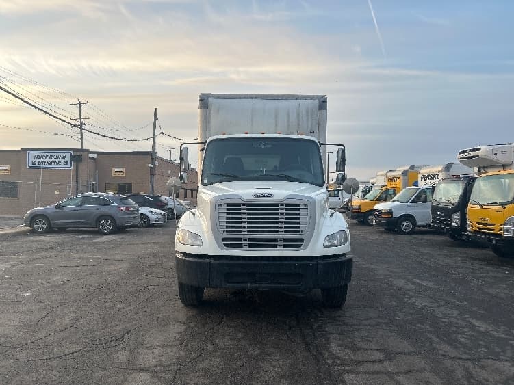 2020 Freightliner M2 112 — photo 2