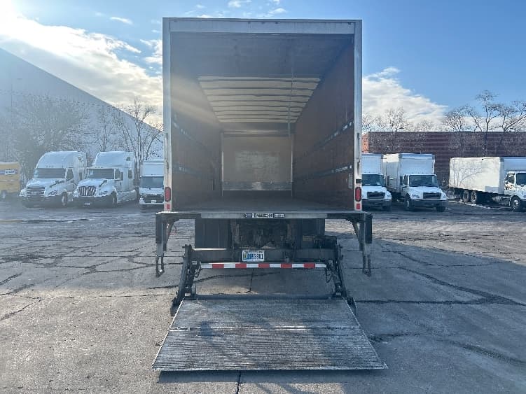 2020 Freightliner M2 112 — photo 9