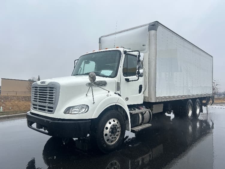 2020 Freightliner M2 112 — photo 3