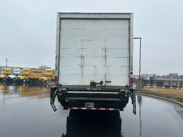 2020 Freightliner M2 112 — photo 7