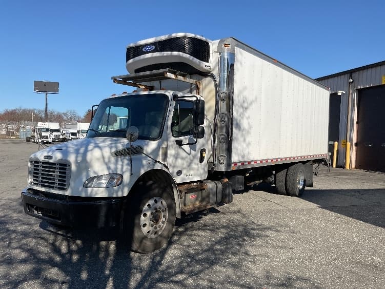 2020 Freightliner M2 106 — photo 3