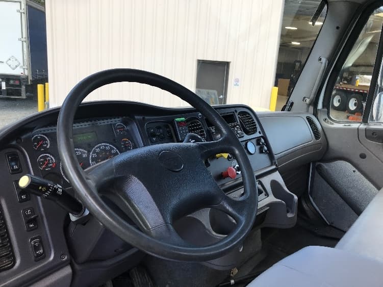 2020 Freightliner M2 112 — photo 10