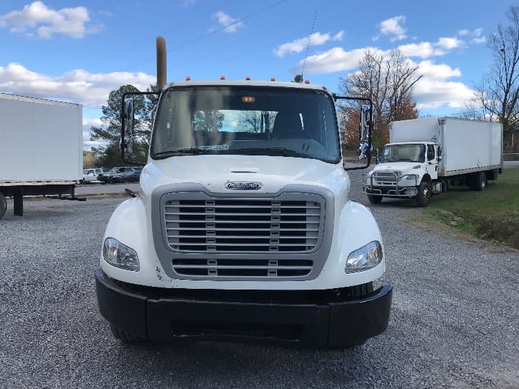 2020 Freightliner M2 112 — photo 2