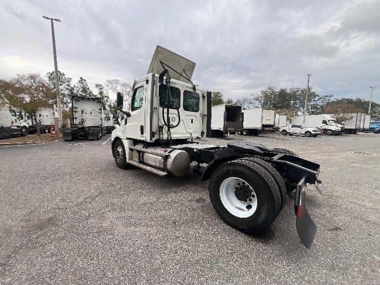 2020 Freightliner in Pensacola, FL — photo 5