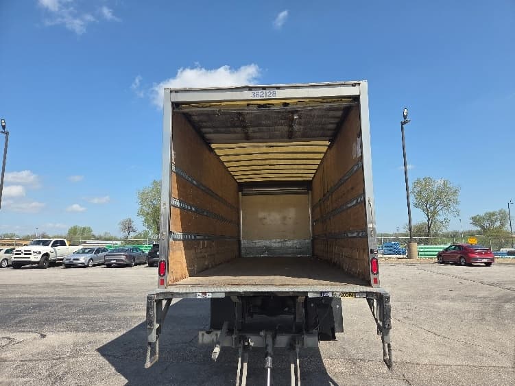 2020 Freightliner M2 112 — photo 8