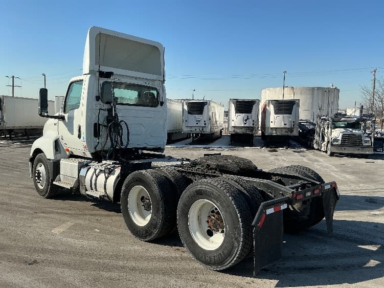 2020 International LT — photo 5