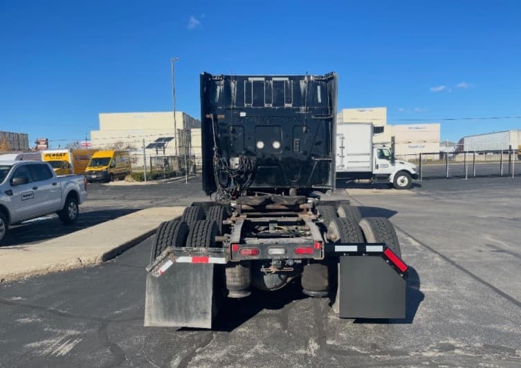 2020 International LT — photo 6