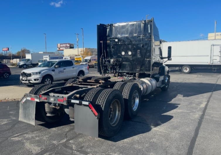 2020 International LT — photo 7