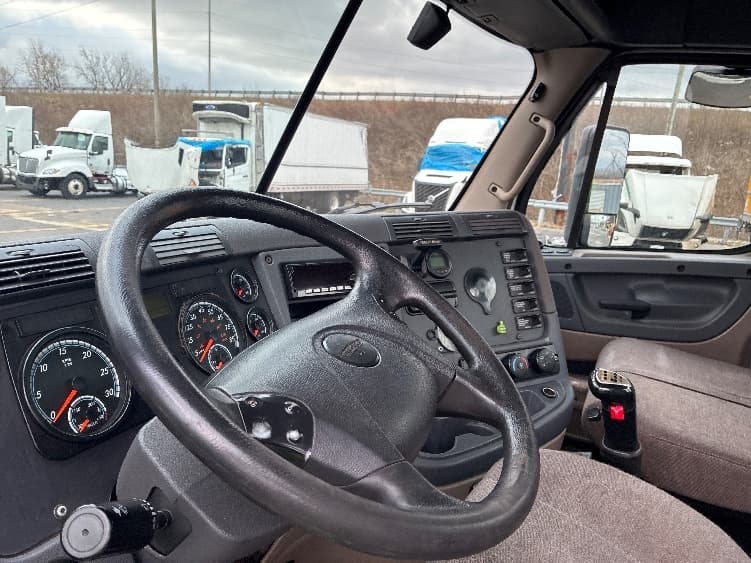 2020 Freightliner in Valparaiso, IN — photo 10