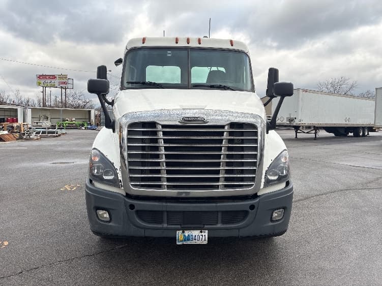 2020 Freightliner in Valparaiso, IN — photo 2