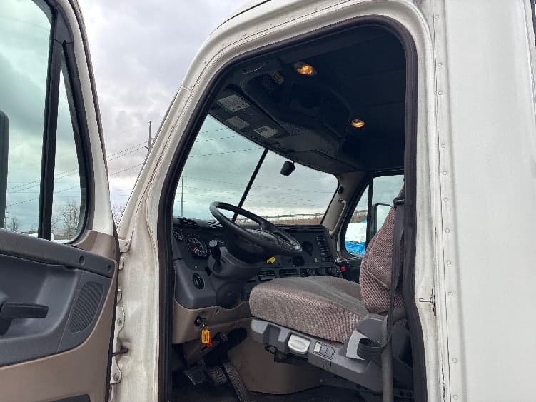 2020 Freightliner in Valparaiso, IN — photo 9