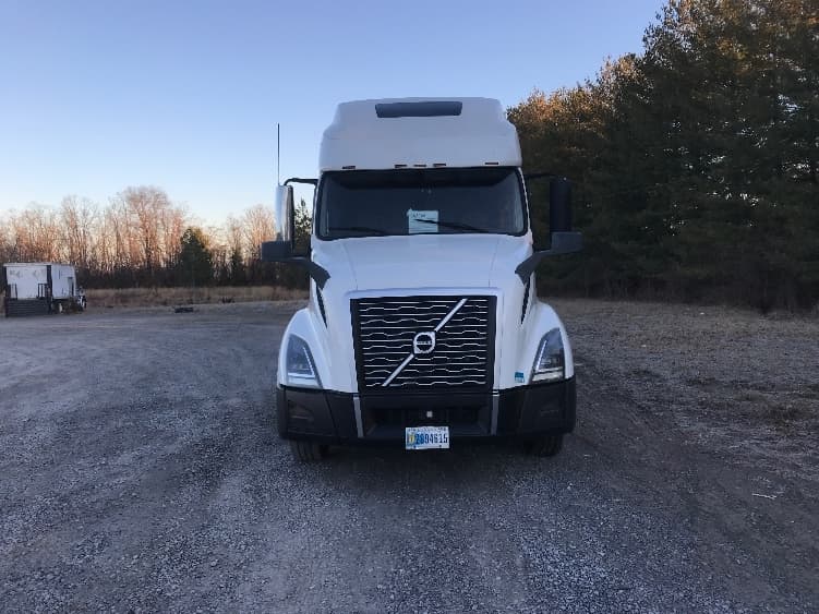 2020 Volvo VNL 760 — photo 2