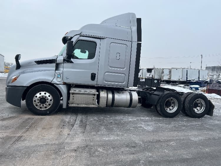2020 Freightliner Cascadia — photo 4