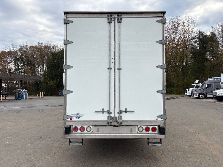 2020 Freightliner M2 106 — photo 7