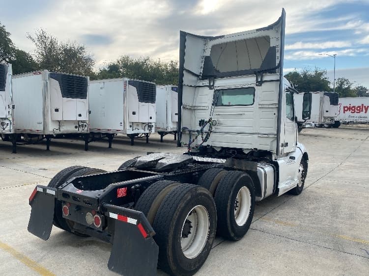 2020 Volvo — photo 7