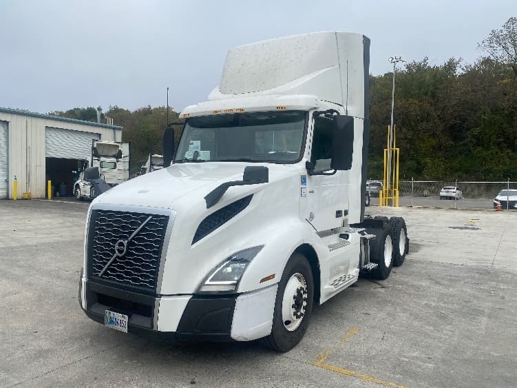 2020 Volvo VNL 300 — photo 3