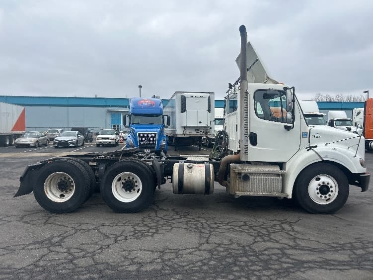 2020 Freightliner M2 112 — photo 8