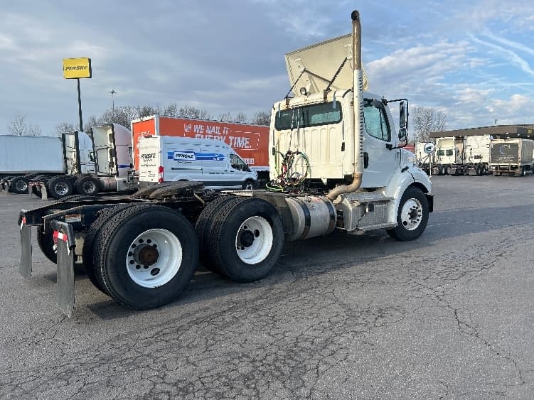 2020 Freightliner M2 112 — photo 7
