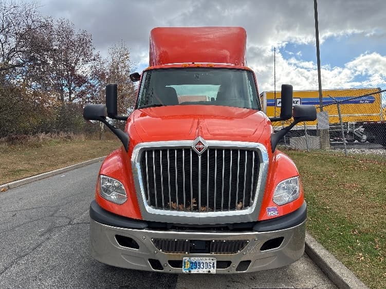 2021 International LT — photo 2