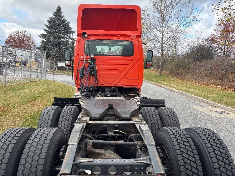 2021 International LT — photo 6