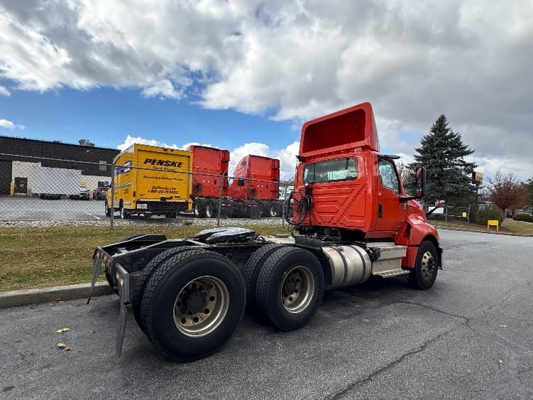 2021 International LT — photo 7