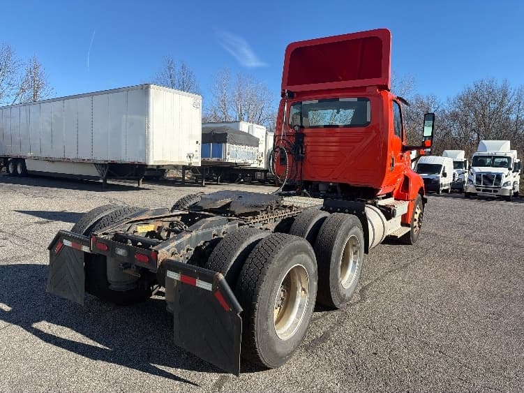 2021 International LT — photo 7